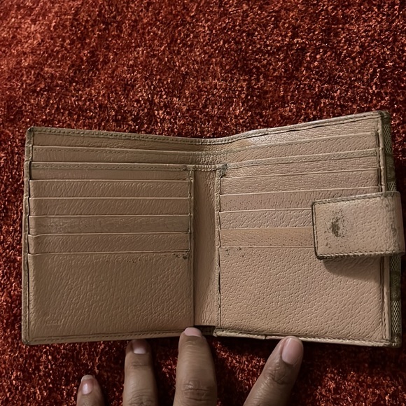 GUCCI WALLET - Picture 5 of 16
